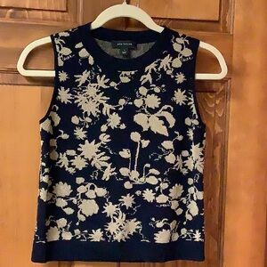 Ann Taylor Navy and Gold Sleeveless Sweater